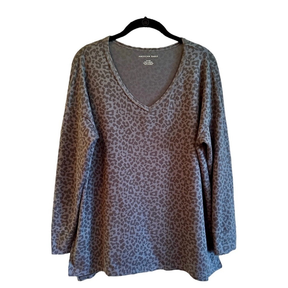 AMERICAN EAGLE, OVERSIZED, LONG SLEEVE, V-NECK, TUNIC TOP. SIZE S/P